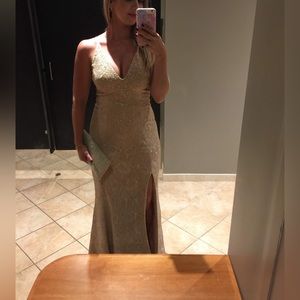 Dress the population beautiful mermaid style long gown. Nude color size small.